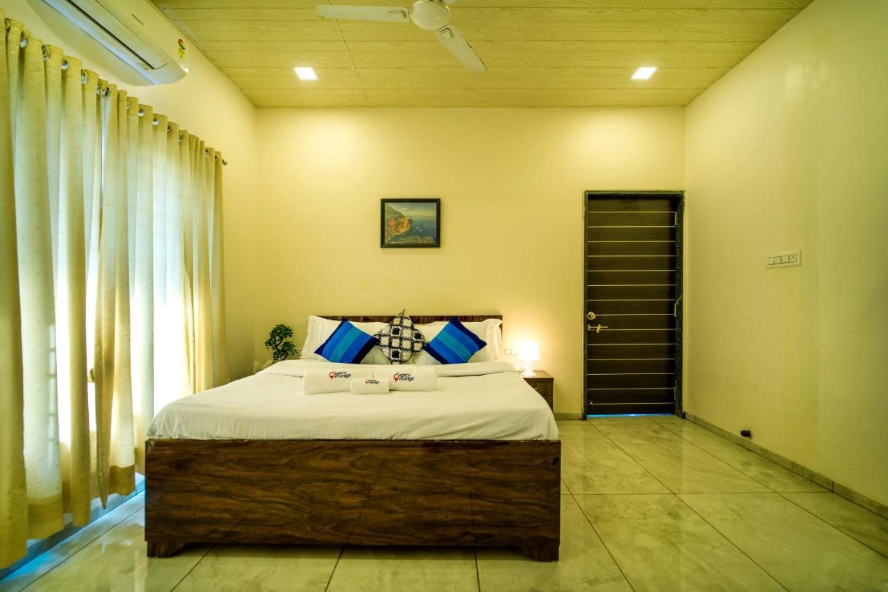Spicy Mango Villa Insam - Hill View Villa In Karjat Εξωτερικό φωτογραφία